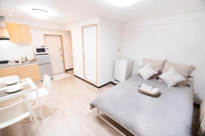 CG Charming Guesthouse in the Heart of Okubo 丶Steps to Metro and Convenient Travel! YoE4